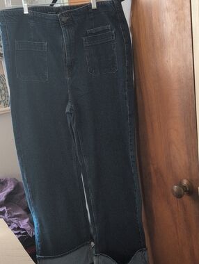 Old Navy Black Straight-Leg Jeans with Front Patch Pockets